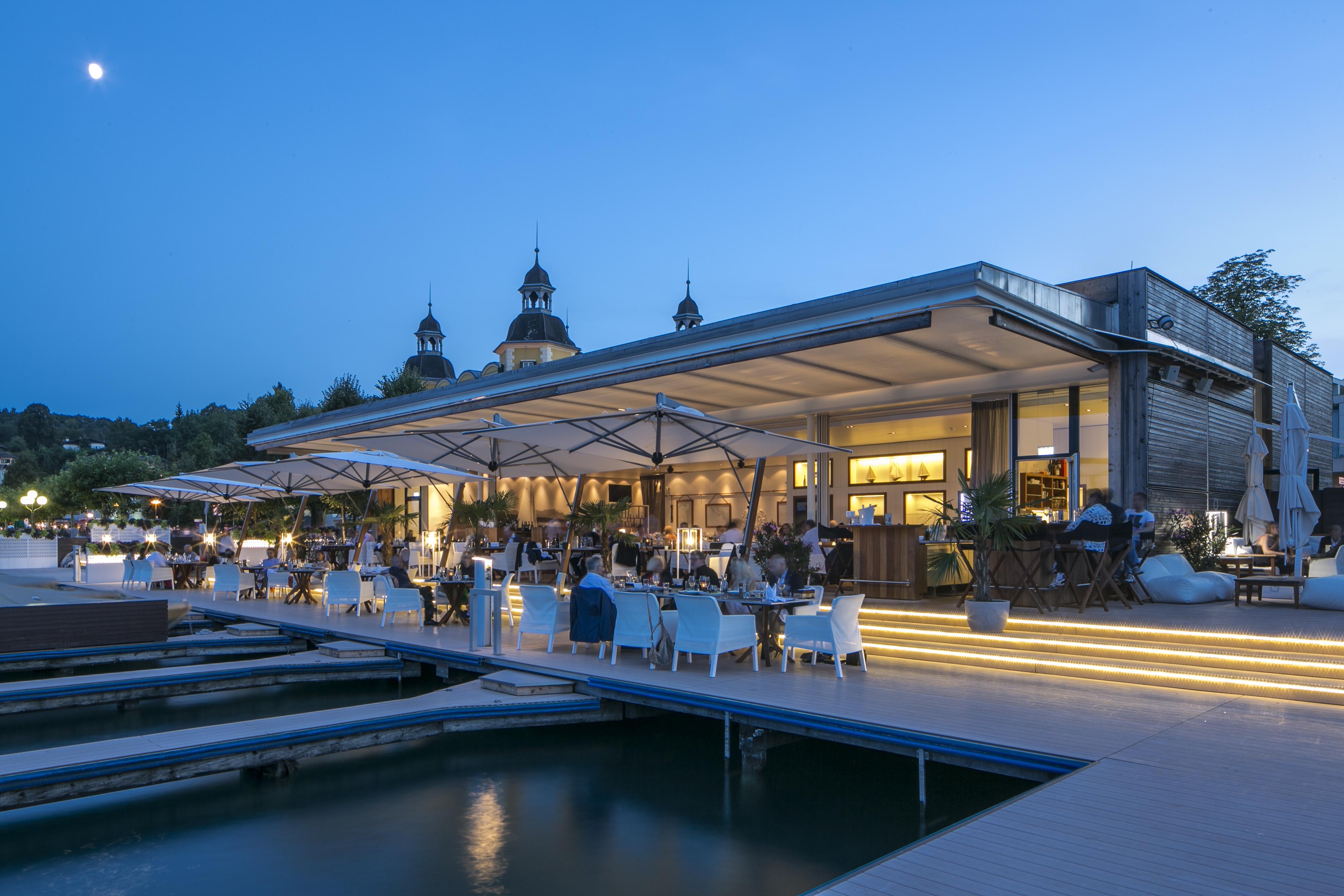 Falkensteiner Schlosshotel Velden - The Leading Hotels Of The World Velden am Wörthersee Exteriör bild Restaurant "1705"