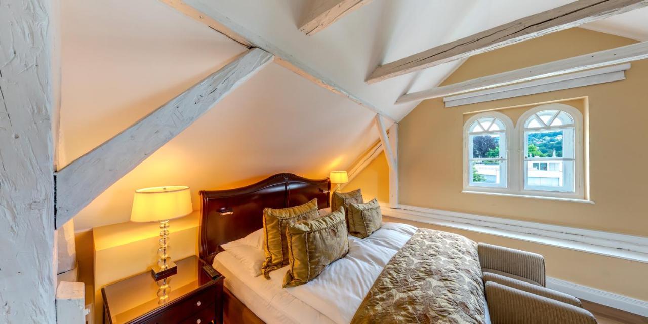 Falkensteiner Schlosshotel Velden - The Leading Hotels Of The World Velden am Wörthersee Rum bild