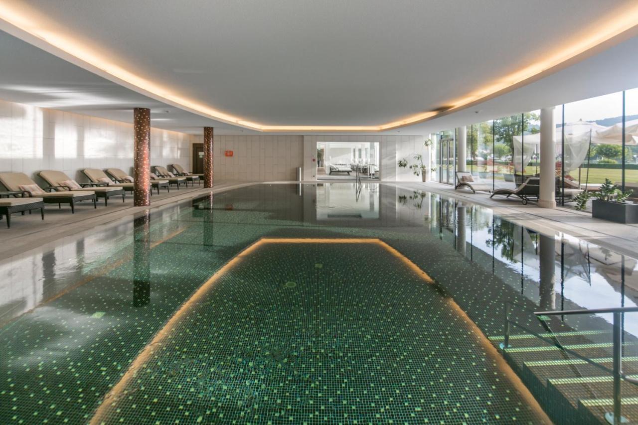 Falkensteiner Schlosshotel Velden - The Leading Hotels Of The World Velden am Wörthersee Exteriör bild The spa at the Hotel de la Paix